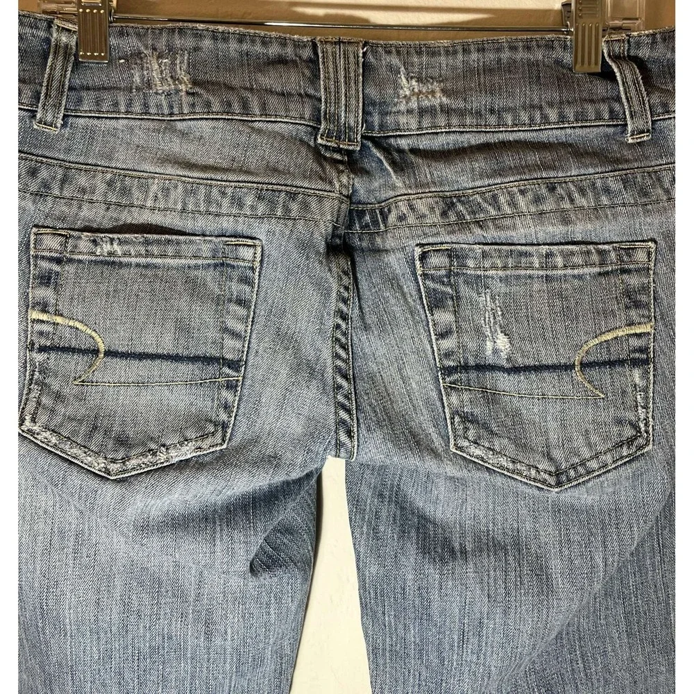 Vintage American Eagle Women's Size 8 Regular Blue Jeans Light Wash Distressed